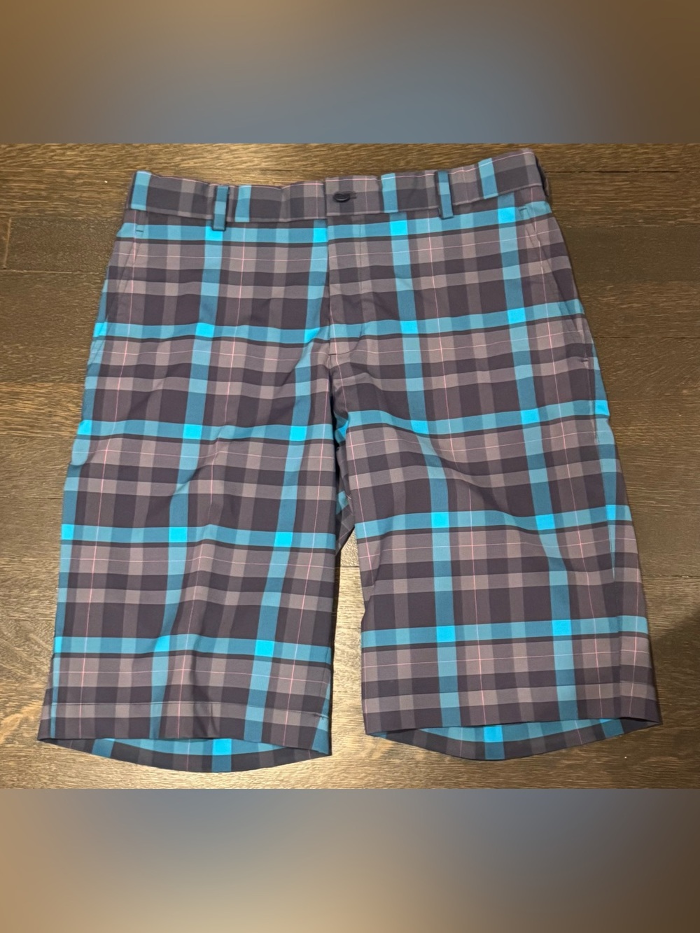 Nike Men's Navy and Bright Blue Plaid Flat-Front Shorts